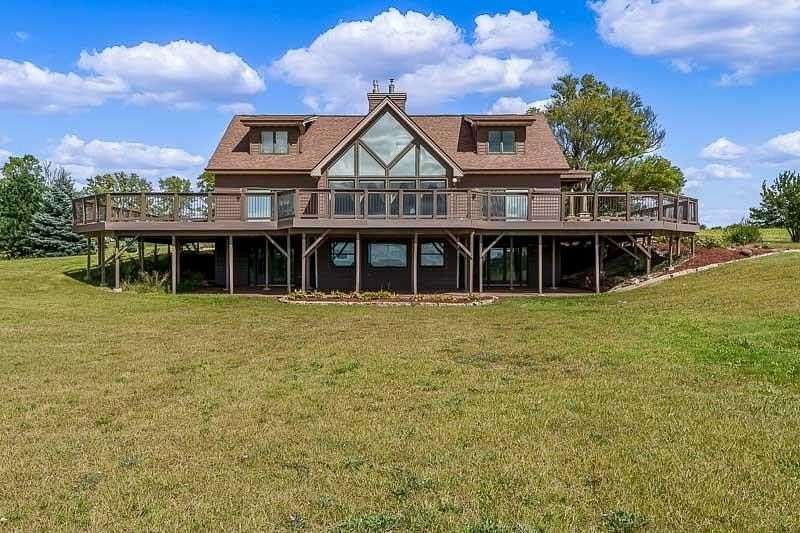 14.6 Acres of Land with Home for Sale in Pecatonica, Illinois