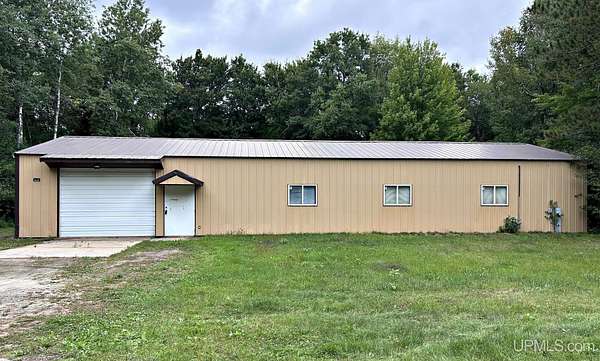 1.63 Acres of Improved Commercial Land for Sale in Peshtigo Town, Wisconsin