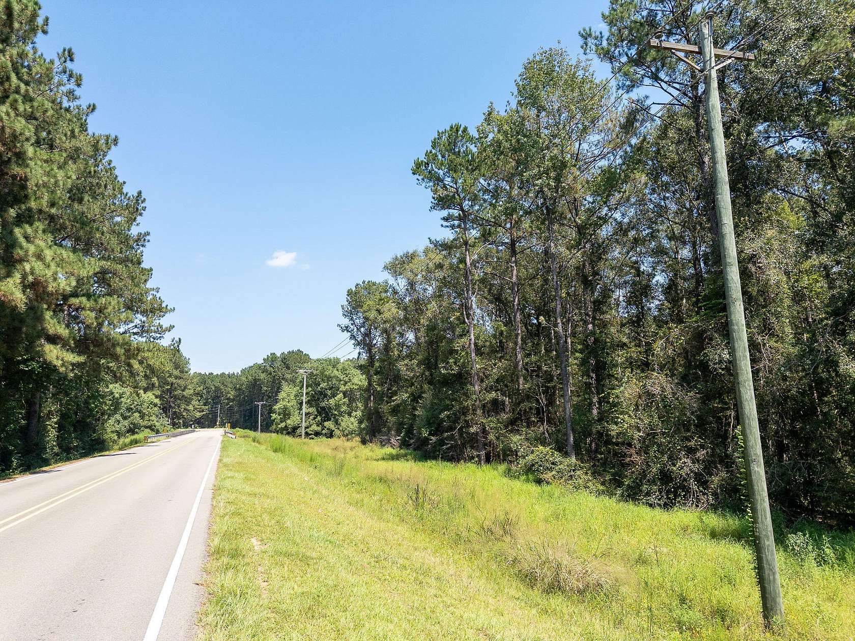 8.5 Acres of Residential Land for Sale in Sumrall, Mississippi