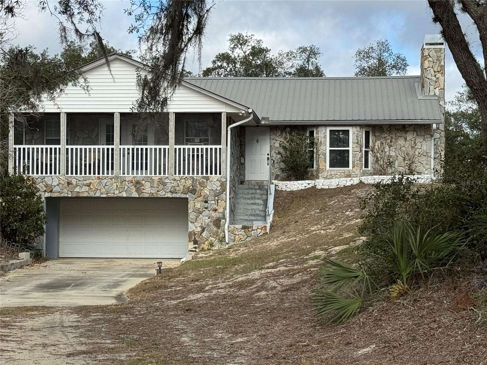4.62 Acres of Land with Home for Sale in Frostproof, Florida