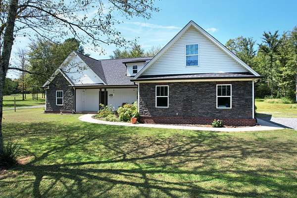 5 Acres of Residential Land with Home for Sale in Ooltewah, Tennessee