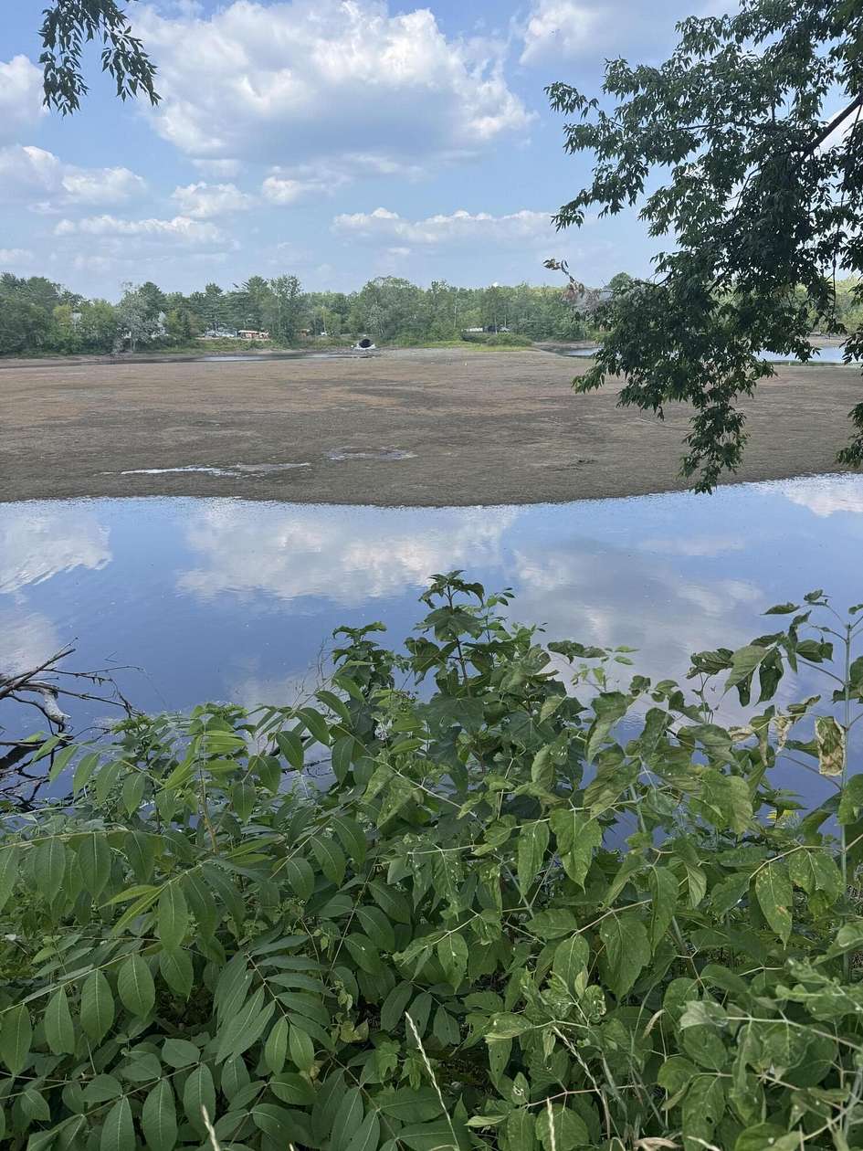 0.25 Acres of Residential Land for Sale in Pittsfield, Maine