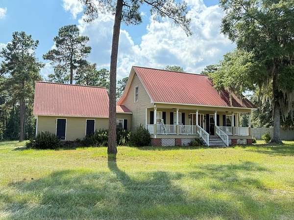 2.52 Acres of Residential Land with Home for Sale in Ochlocknee, Georgia