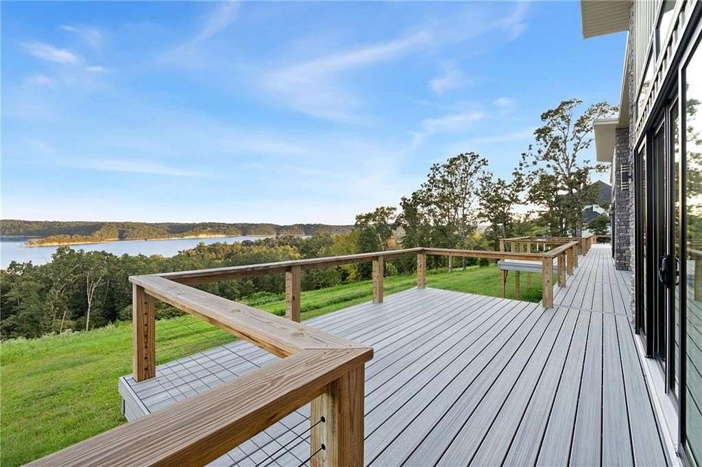 1.59 Acres of Residential Land with Home for Sale in Rogers, Arkansas