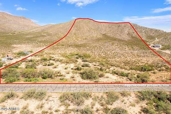 38.4 Acres of Land for Sale in Huachuca City, Arizona