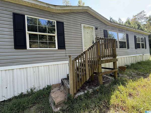 3.8 Acres of Residential Land with Home for Sale in Oneonta, Alabama