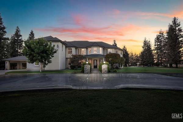 18.8 Acres of Land for Sale in Lindsay, California