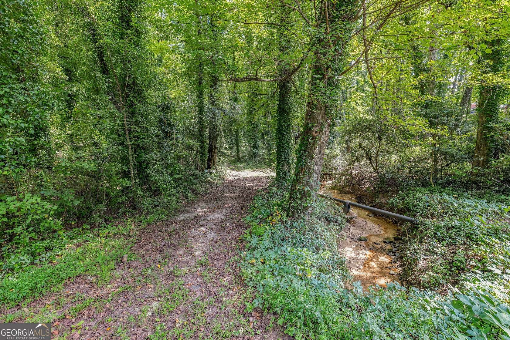 1.69 Acres of Residential Land for Sale in Toccoa, Georgia