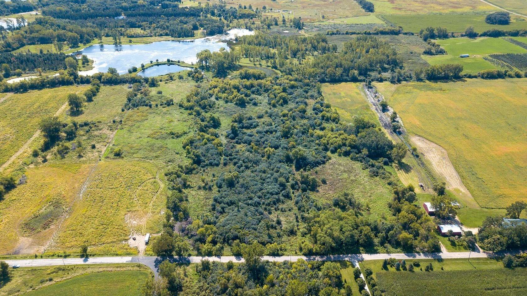 28 Acres of Land for Sale in Harvard, Illinois