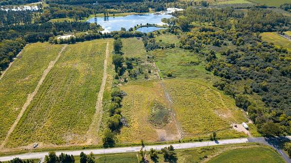 10 Acres of Land for Sale in Harvard, Illinois