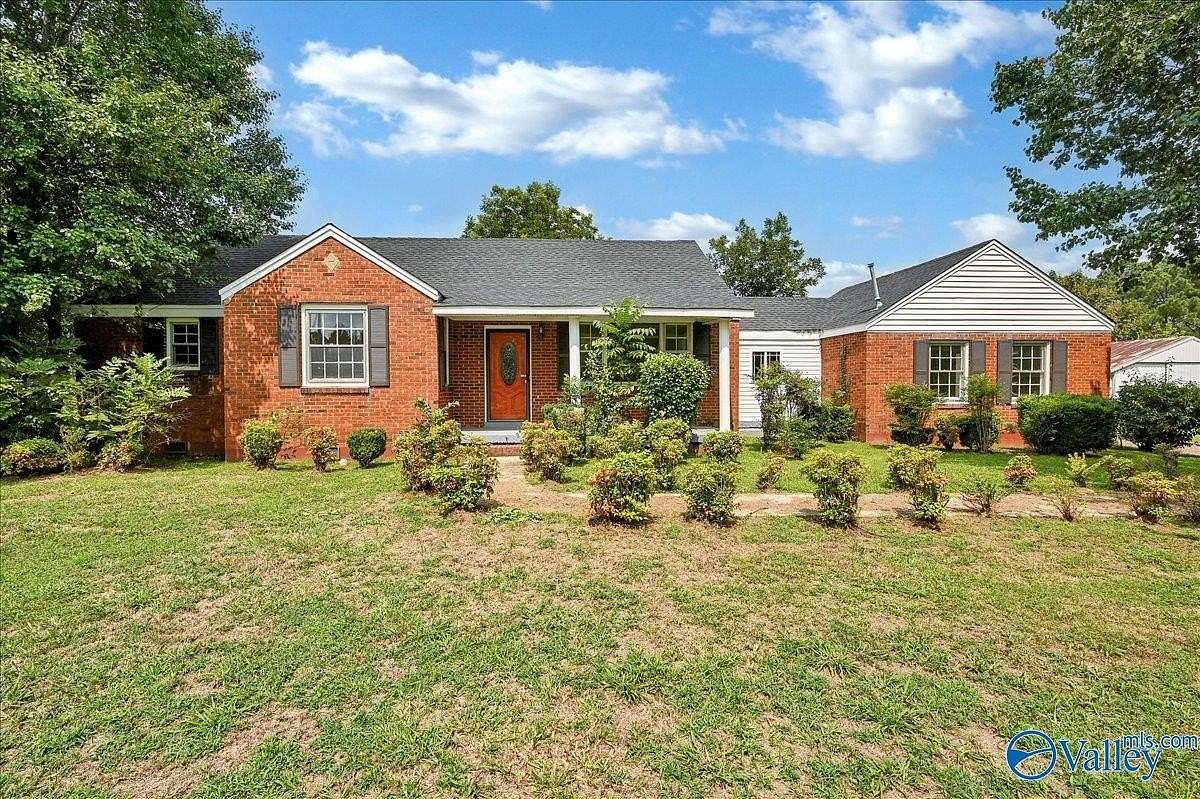 15 Acres of Land with Home for Sale in Cullman, Alabama
