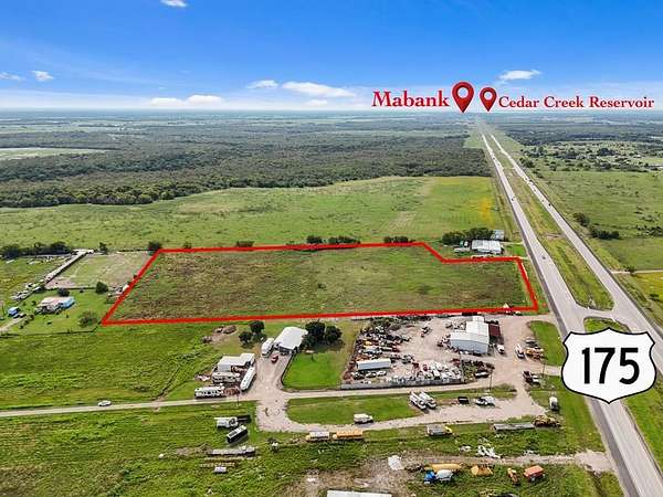 10 Acres of Land for Sale in Kaufman, Texas