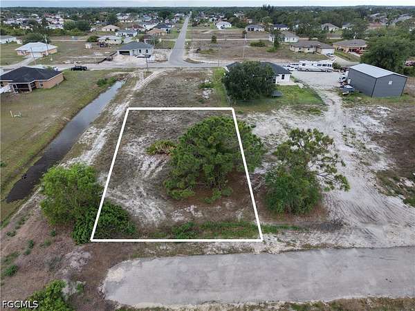 0.25 Acres of Residential Land for Sale in Lehigh Acres, Florida