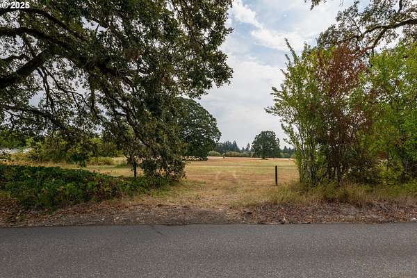 10.8 Acres of Recreational Land for Sale in Warren, Oregon