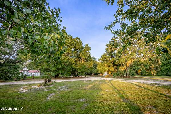 1.26 Acres of Residential Land for Sale in Ocean Springs, Mississippi