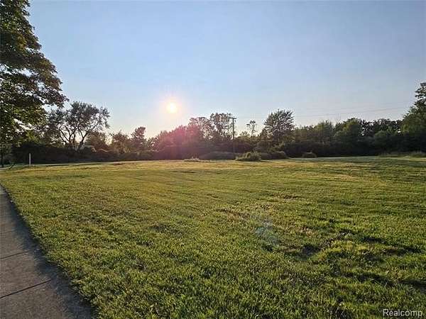 1.58 Acres of Residential Land for Sale in Brownstown Charter Township, Michigan
