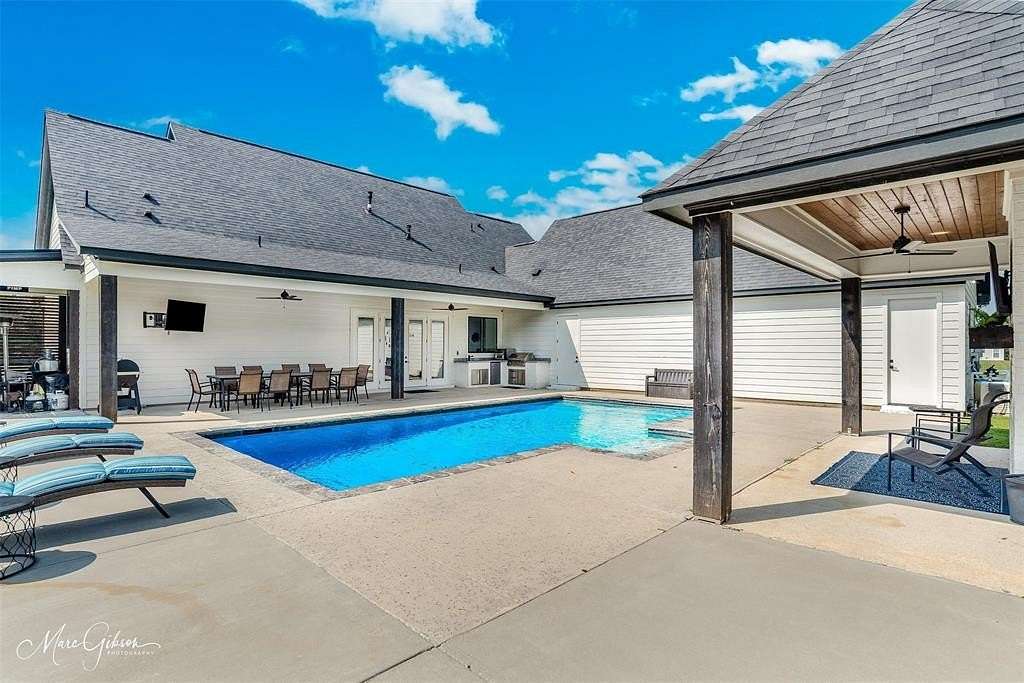 3.46 Acres of Residential Land with Home for Sale in Stonewall, Louisiana