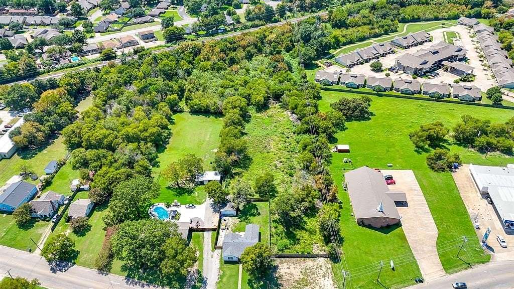 4.47 Acres of Residential Land for Sale in Corsicana, Texas