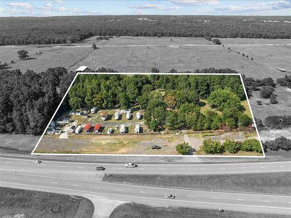 5.37 Acres of Mixed-Use Land for Sale in Brownsboro, Texas