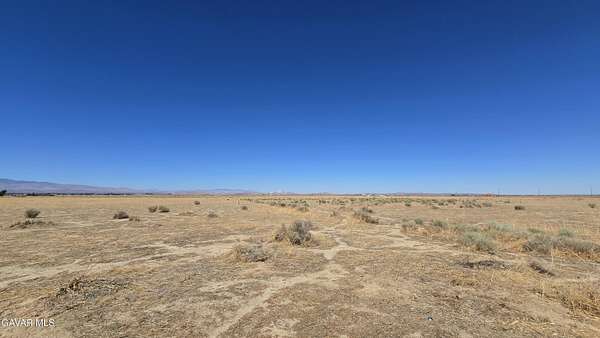 2.5 Acres of Residential Land for Sale in Lancaster, California