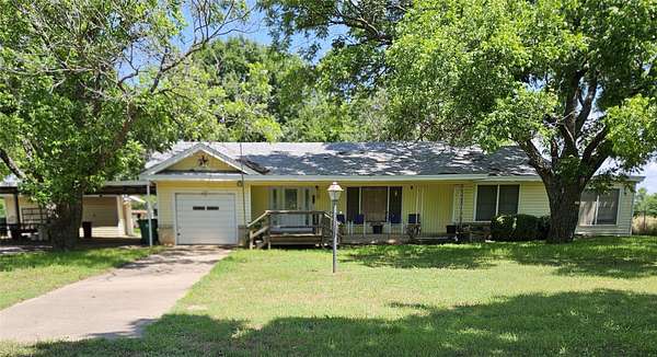 6.55 Acres of Land with Home for Sale in Paradise, Texas
