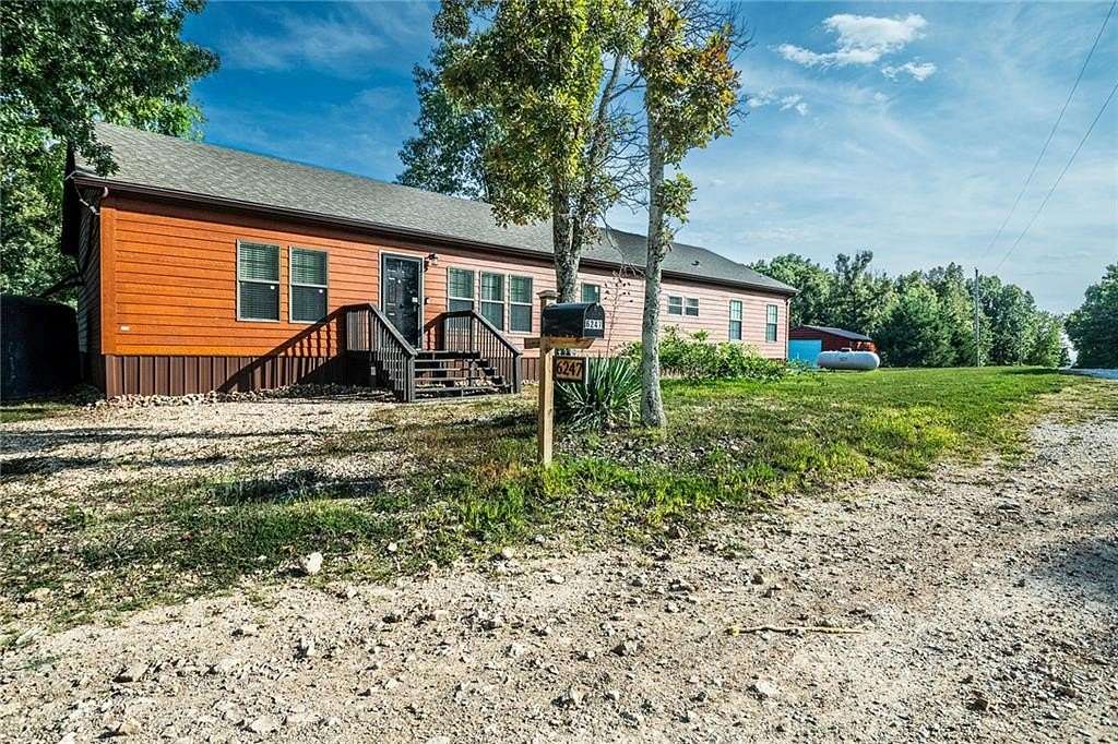 21.5 Acres of Recreational Land with Home for Sale in Omaha, Arkansas