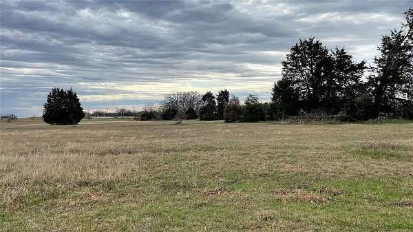 5.2 Acres of Residential Land for Sale in Wills Point, Texas