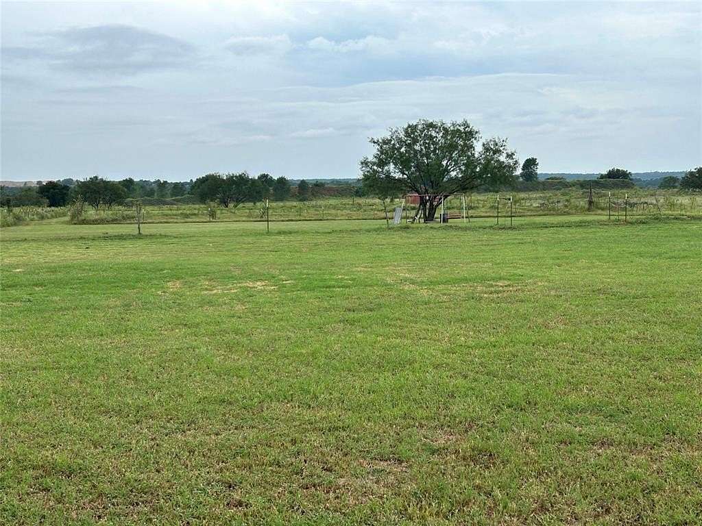 3.19 Acres of Land for Sale in Granbury, Texas