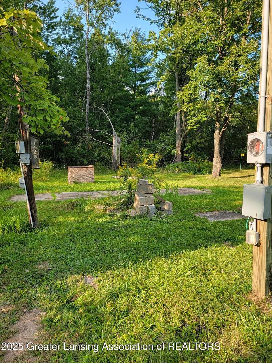 0.14 Acres of Land for Sale in Beaverton, Michigan