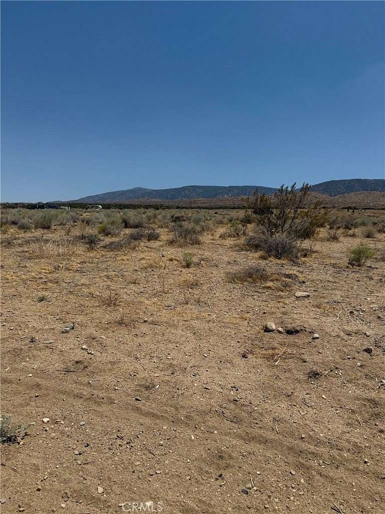 2.53 Acres of Land for Sale in Llano, California