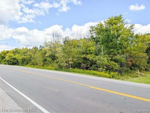 1.34 Acres of Residential Land for Sale in Flint, Michigan