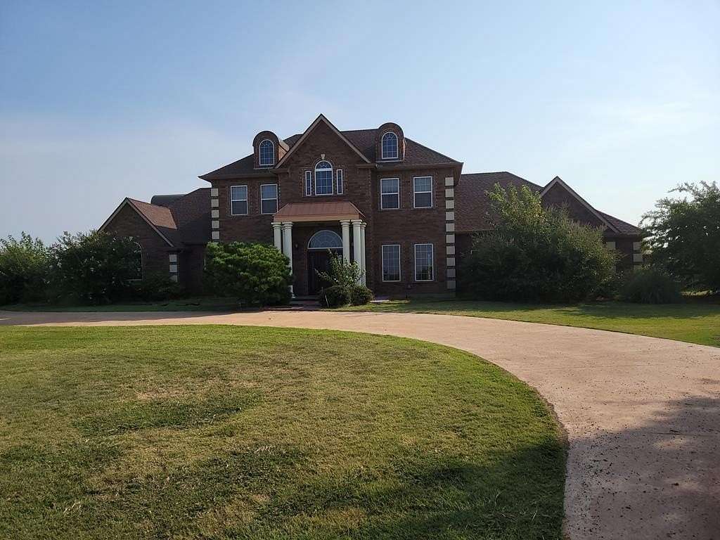 2 Acres of Land with Home for Sale in Lawton, Oklahoma