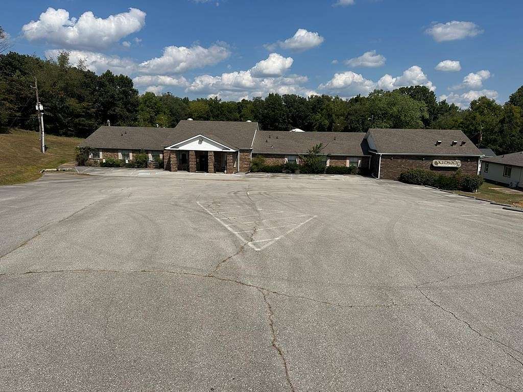 6 Acres of Improved Mixed-Use Land for Sale in Hopkinsville, Kentucky