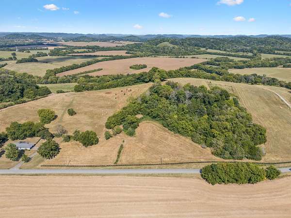 8 Acres of Residential Land for Sale in Thompson's Station, Tennessee