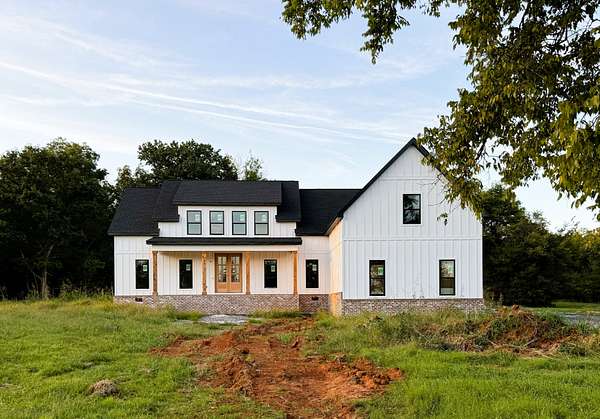 5.58 Acres of Residential Land with Home for Sale in Lascassas, Tennessee