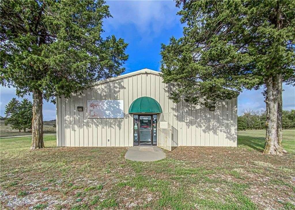 19.7 Acres of Improved Mixed-Use Land for Sale in Berryville, Arkansas