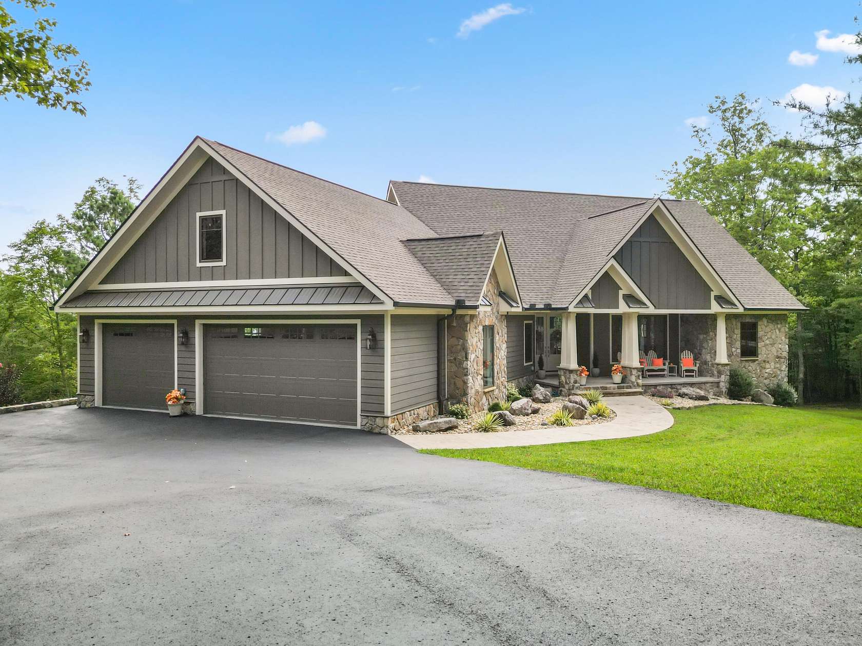 2.53 Acres of Land with Home for Sale in Dunlap, Tennessee