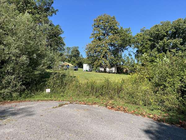 0.74 Acres of Residential Land for Sale in Mount Vernon, Kentucky