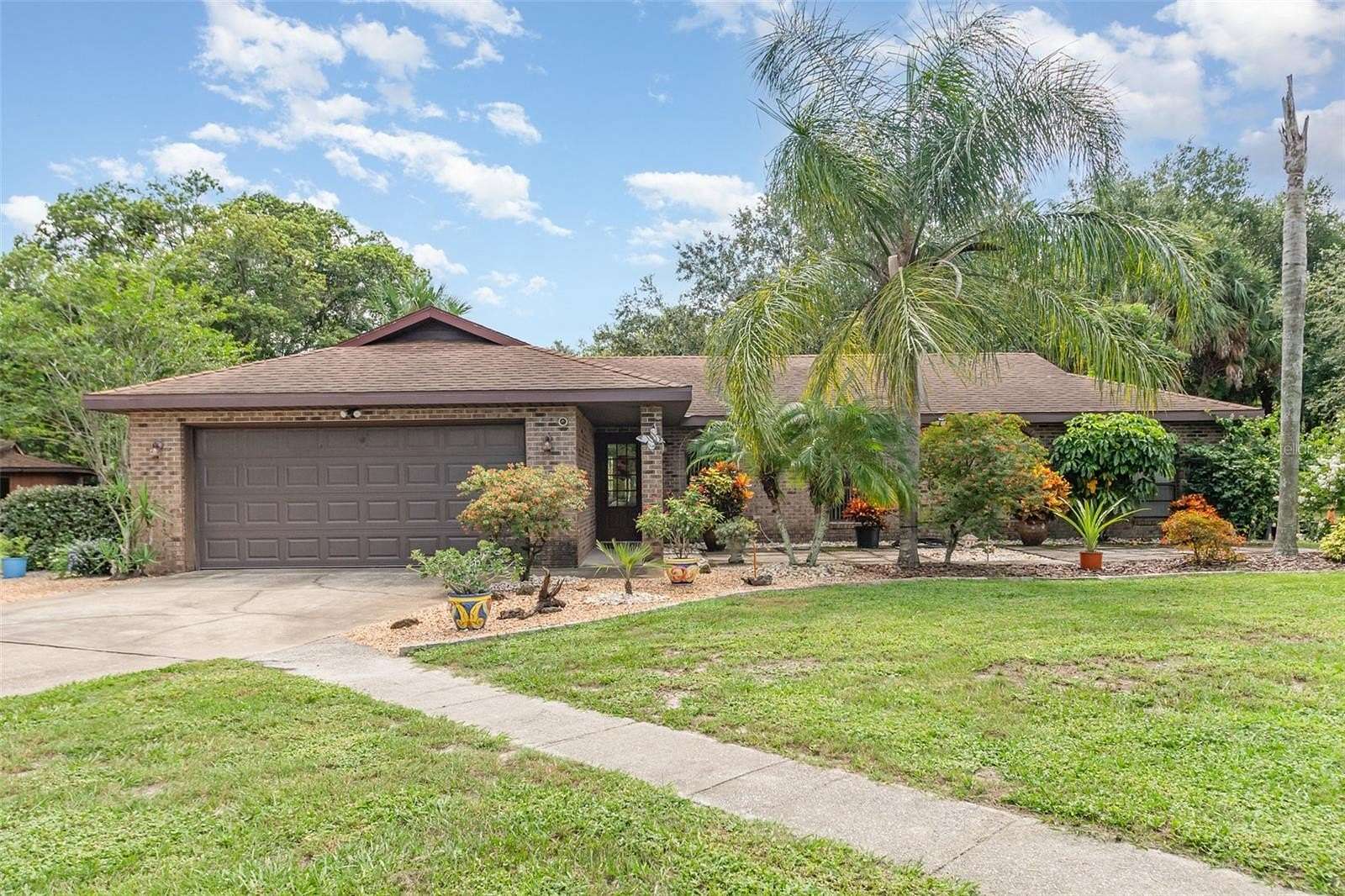 1.6 Acres of Improved Mixed-Use Land for Sale in Osteen, Florida