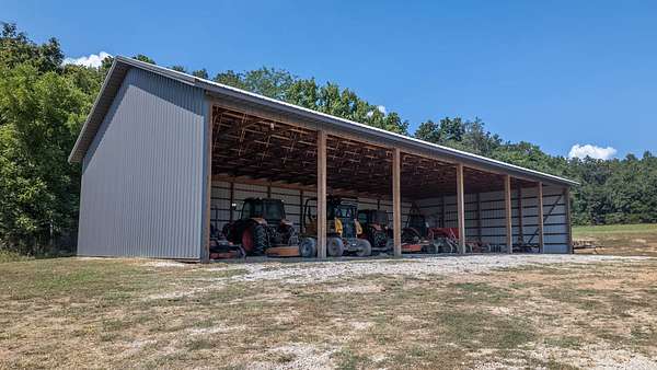 2,441 Acres of Land for Sale in Birch Tree, Missouri