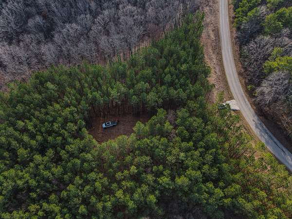 8 Acres of Land for Sale in Hohenwald, Tennessee