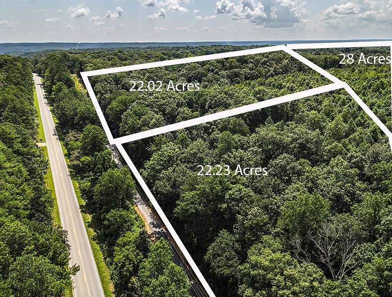 28 Acres of Recreational Land for Sale in Centerville, Tennessee