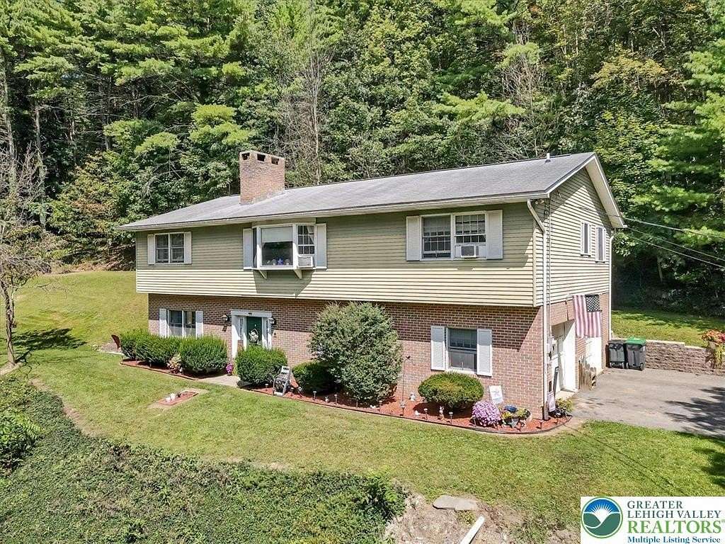 45.5 Acres of Recreational Land with Home for Sale in Mahoning Township, Pennsylvania