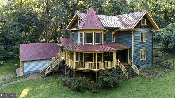 12 Acres of Land with Home for Sale in Round Hill, Virginia