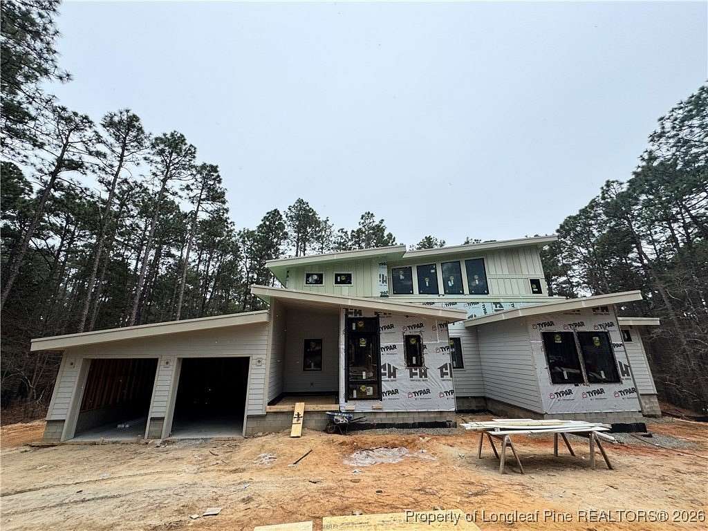 1.7 Acres of Land with Home for Sale in Southern Pines, North Carolina