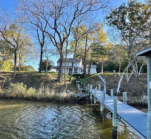 2.4 Acres of Residential Land with Home for Sale in Montross, Virginia