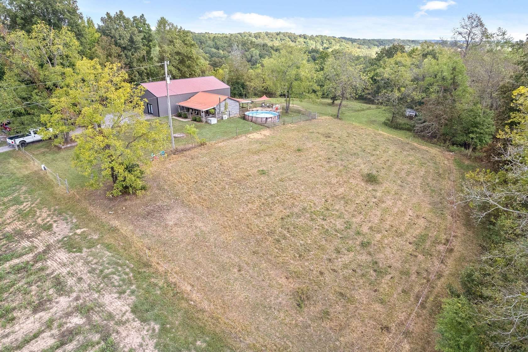 91.6 Acres of Recreational Land & Farm for Sale in Indian Mound, Tennessee