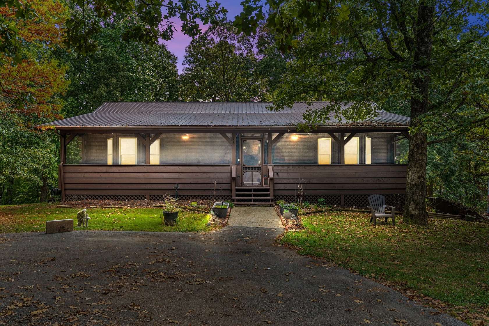 2.87 Acres of Residential Land with Home for Sale in Indian Mound, Tennessee