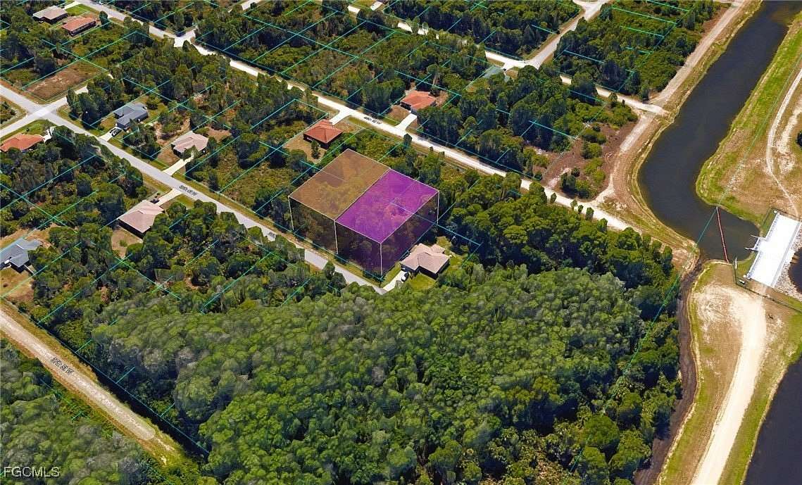 0.25 Acres of Residential Land for Auction in Lehigh Acres, Florida