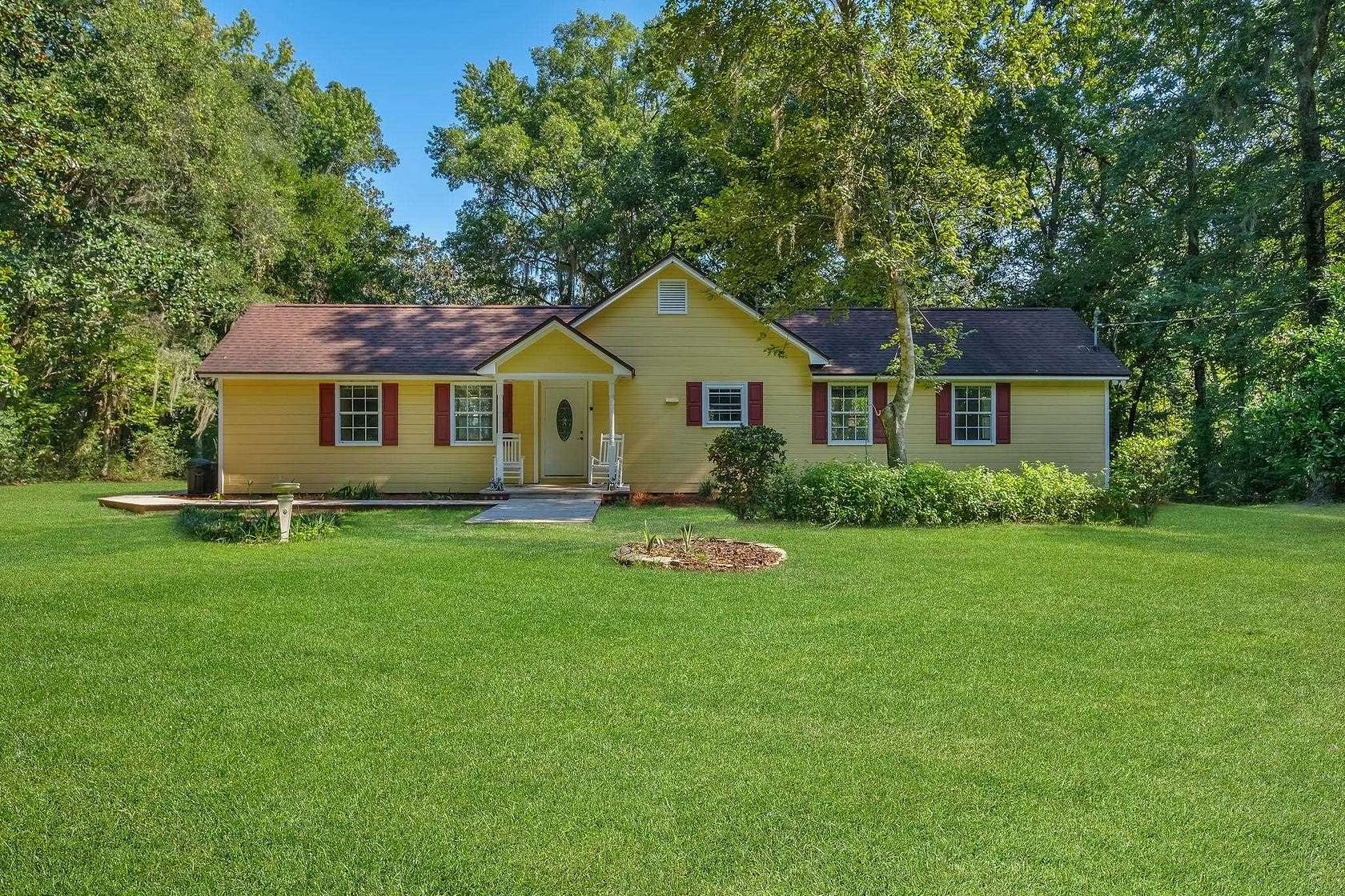 3.7 Acres of Residential Land with Home for Sale in Tallahassee, Florida